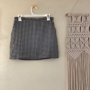 checkered mini skirt!